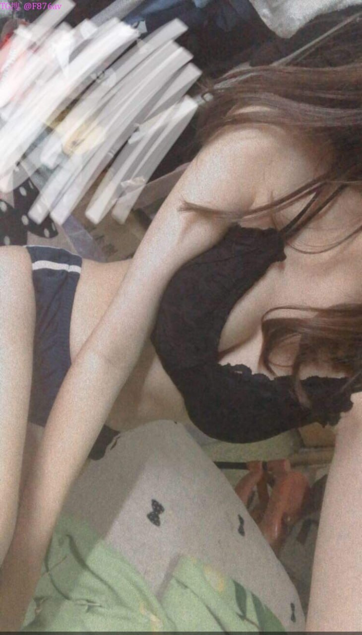 Cực khoái thực sự điên rồ của phụ nữ ở mức 2,45, 4,20, 5,15, 5,45 (+ màn bú cu hoàn hảo)